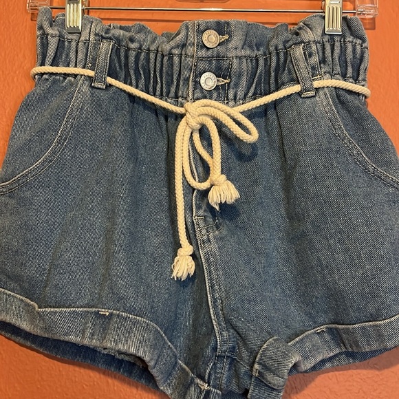 Pacsun Paperbag Waist Mom Shorts - Picture 7 of 15